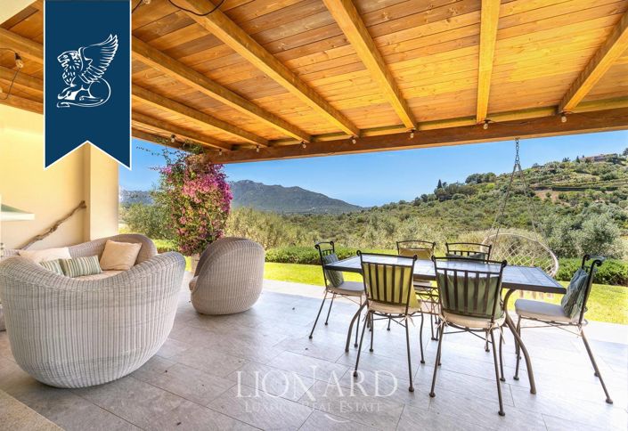 Image No.9-5 Bed Villa for sale