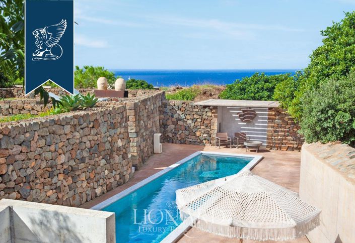 Image No.3-Villa de 4 chambres à vendre à Pantelleria