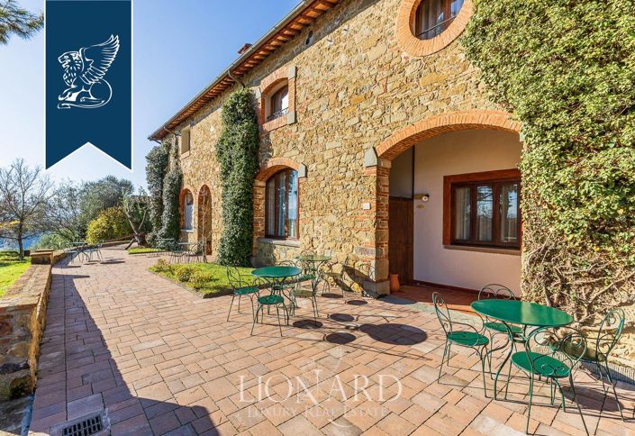 Image No.101-50 Bed Farmhouse for sale