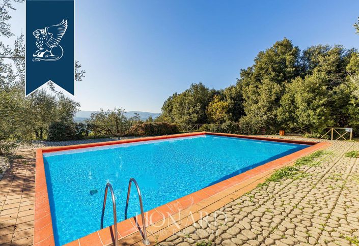 Image No.104-50 Bed Farmhouse for sale