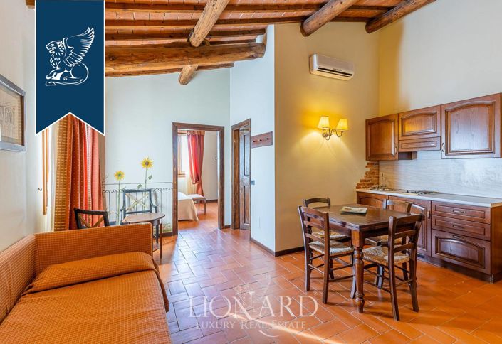 Image No.107-50 Bed Farmhouse for sale