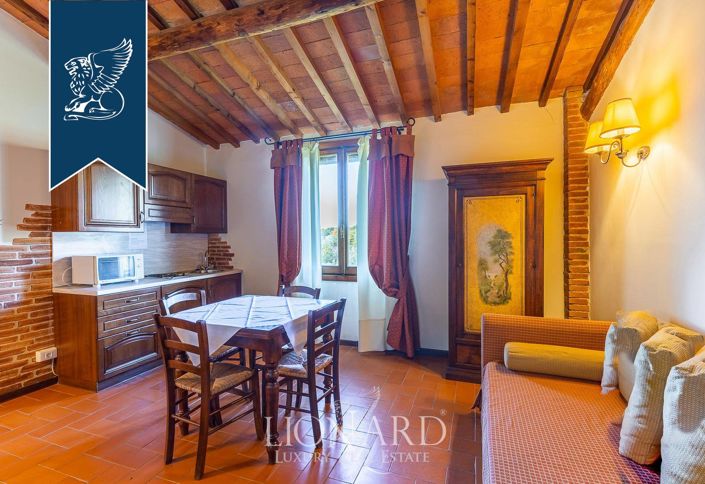 Image No.108-50 Bed Farmhouse for sale