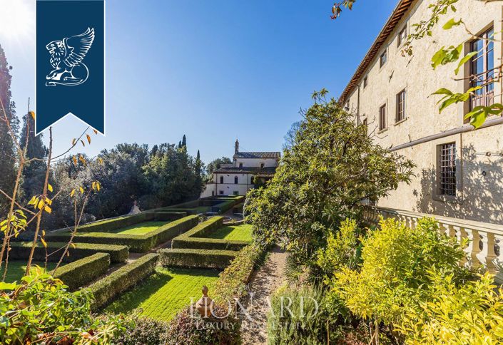 Image No.14-50 Bed Farmhouse for sale