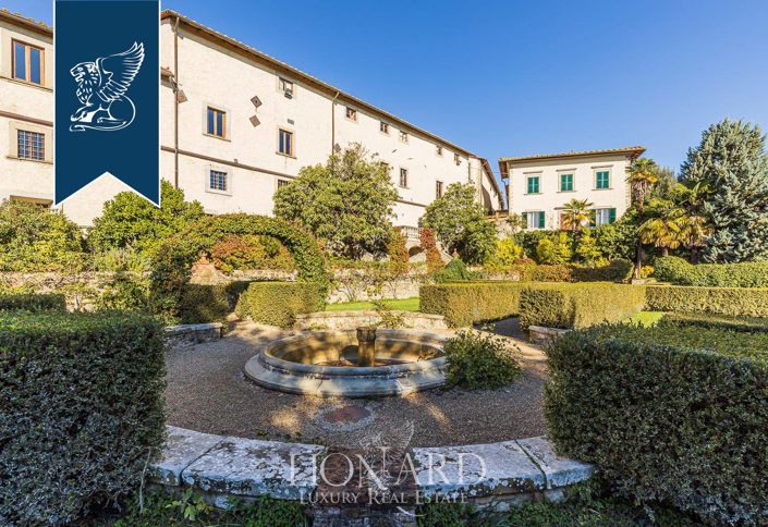 Image No.27-50 Bed Farmhouse for sale