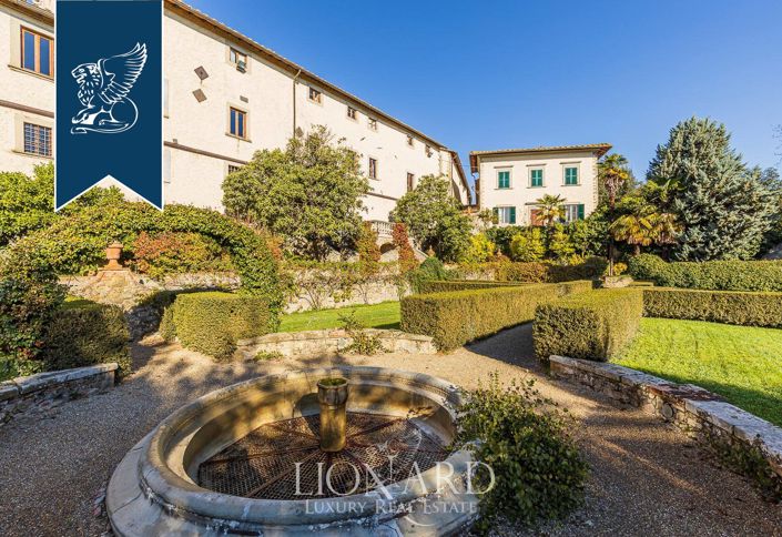 Image No.28-50 Bed Farmhouse for sale