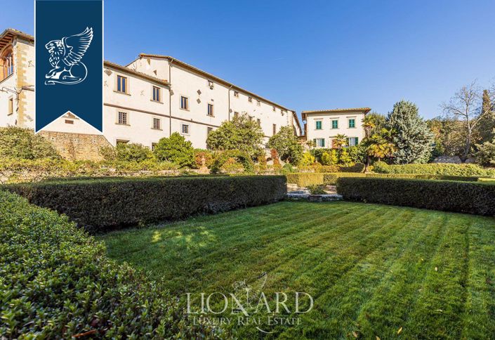 Image No.35-50 Bed Farmhouse for sale