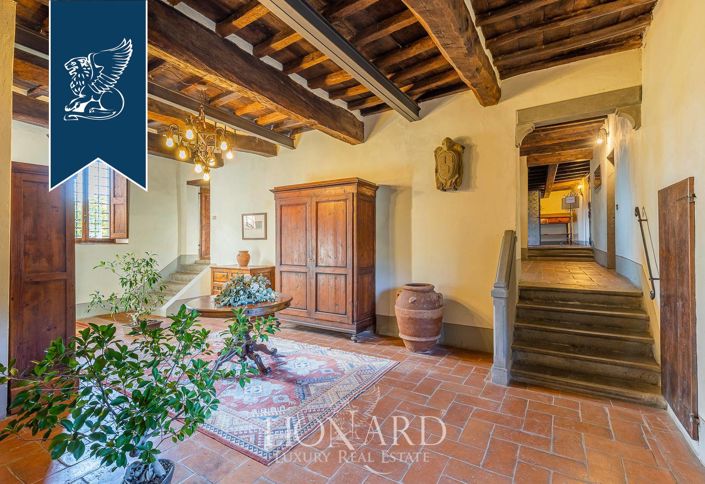 Image No.49-50 Bed Farmhouse for sale