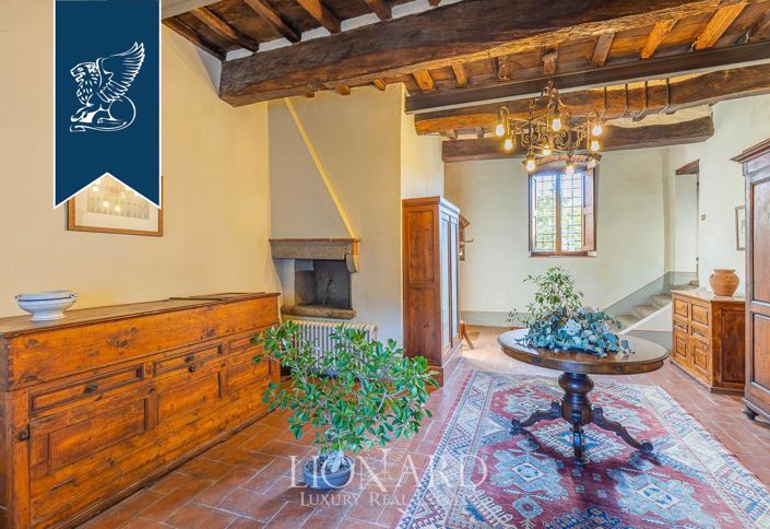 Image No.50-50 Bed Farmhouse for sale