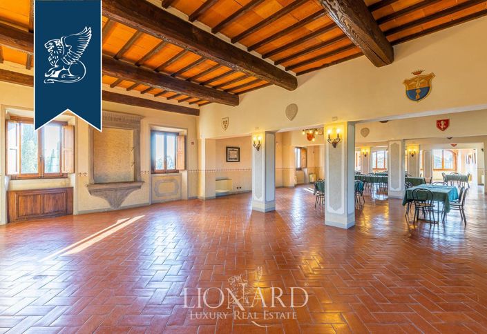 Image No.69-50 Bed Farmhouse for sale