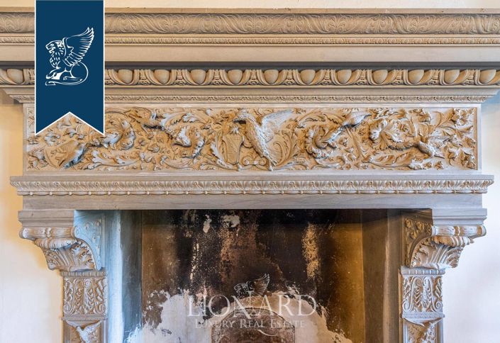 Image No.82-50 Bed Farmhouse for sale