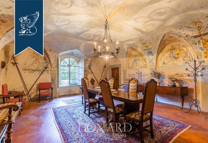 Image No.84-50 Bed Farmhouse for sale