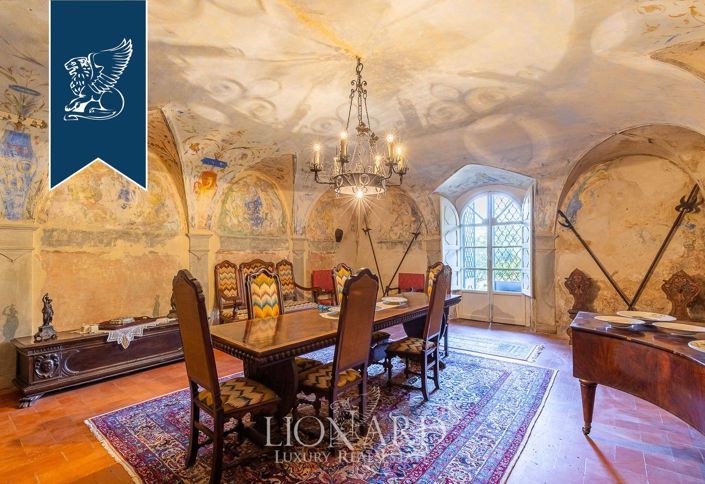 Image No.85-50 Bed Farmhouse for sale