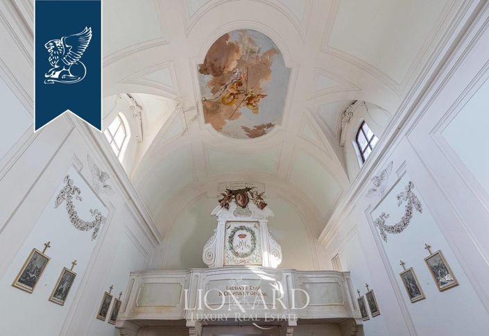 Image No.94-50 Bed Farmhouse for sale