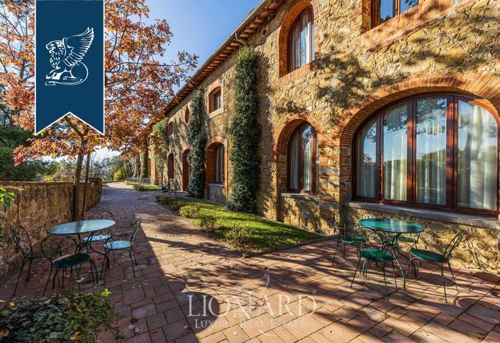 Image No.98-50 Bed Farmhouse for sale