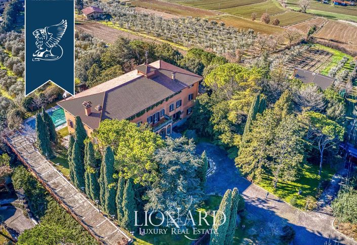 Image No.3-14 Bed Villa for sale