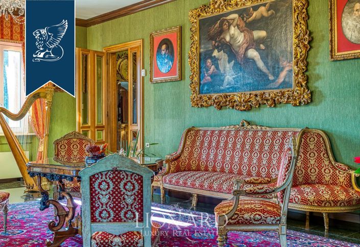 Image No.31-14 Bed Villa for sale