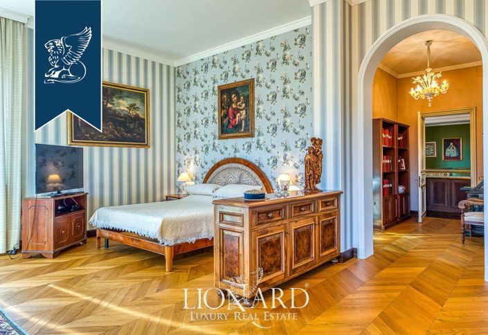 Image No.54-14 Bed Villa for sale