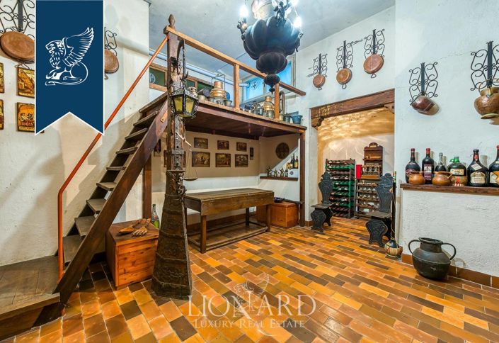 Image No.65-14 Bed Villa for sale