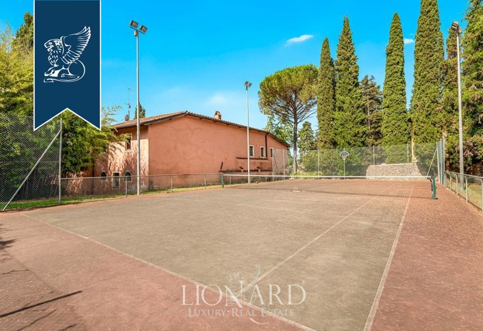 Image No.19-9 Bed Villa for sale