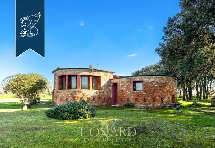 Image No.8-3 Bed Villa for sale