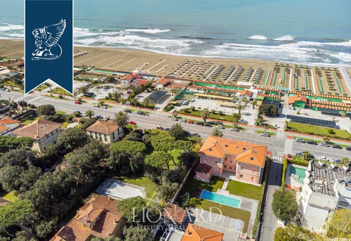 Image No.16-12 Bed Villa for sale