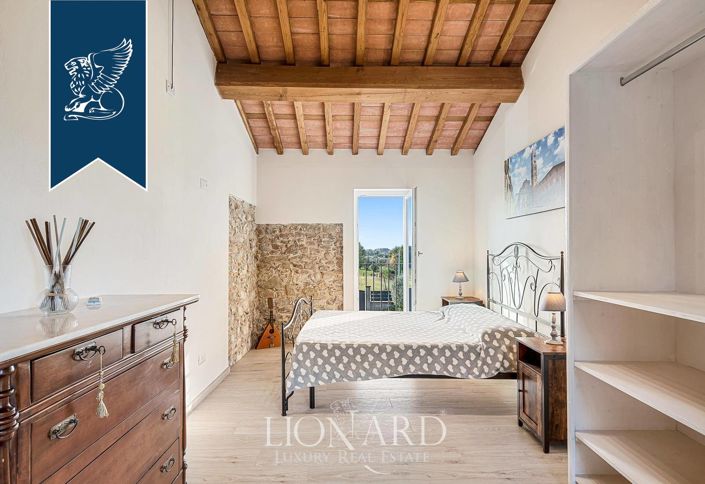 Image No.16-5 Bed Villa for sale