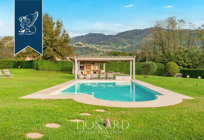 Image No.2-5 Bed Villa for sale