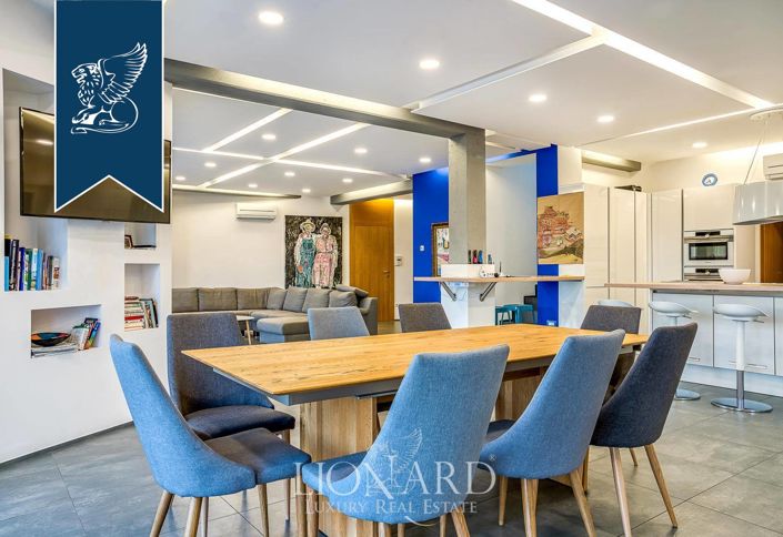 Image No.14-Villa de 15 chambres à vendre à Latina