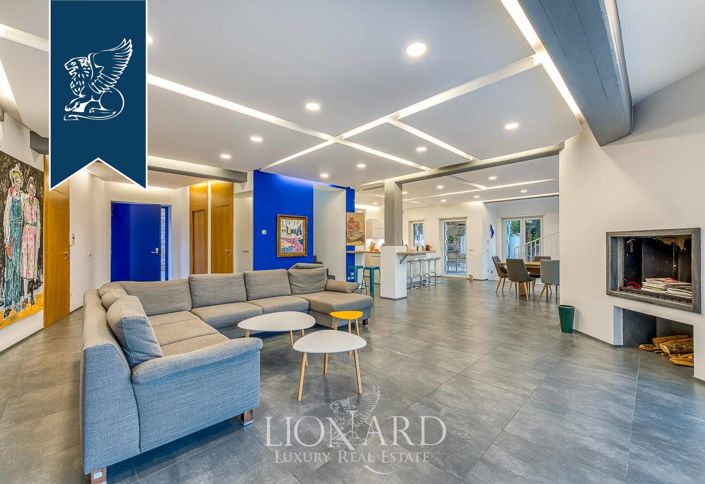 Image No.19-Villa de 15 chambres à vendre à Latina