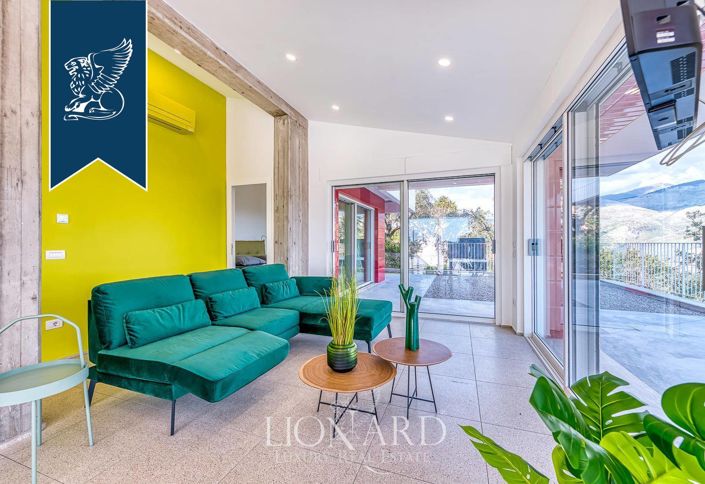 Image No.25-Villa de 15 chambres à vendre à Latina