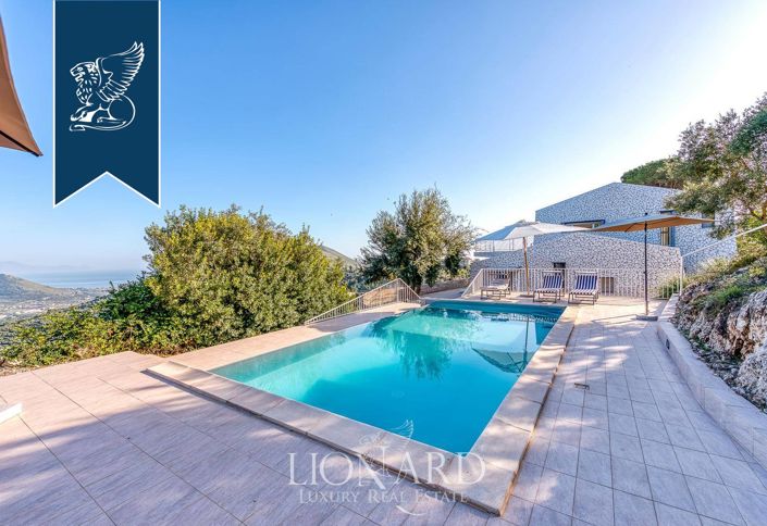 Image No.8-Villa de 15 chambres à vendre à Latina