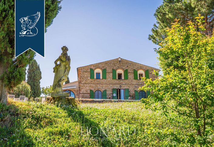 Image No.7-9 Bed Farmhouse for sale