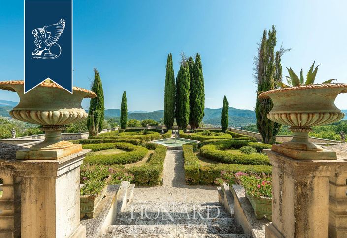 Image No.12-6 Bed Villa for sale