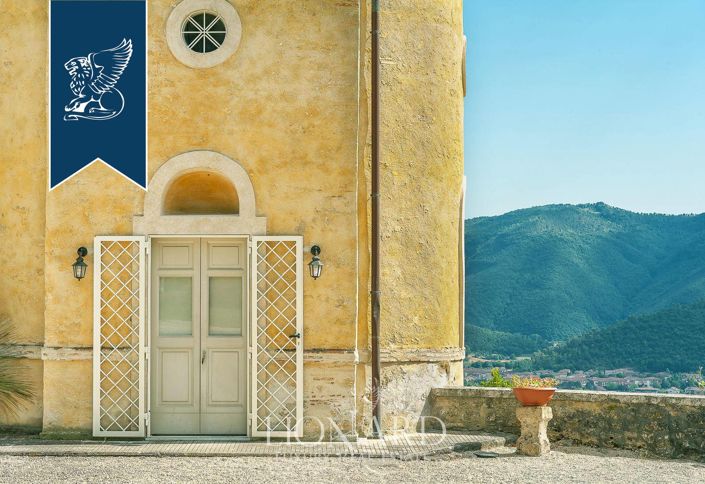 Image No.15-6 Bed Villa for sale