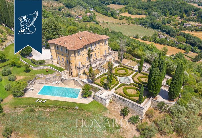 Image No.2-6 Bed Villa for sale