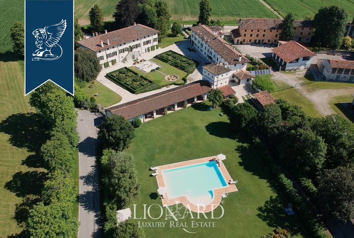 Image No.10-Villa de 17 chambres à vendre à Pordenone