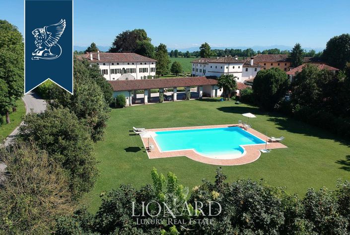 Image No.12-Villa de 17 chambres à vendre à Pordenone