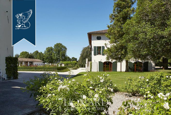 Image No.26-Villa de 17 chambres à vendre à Pordenone