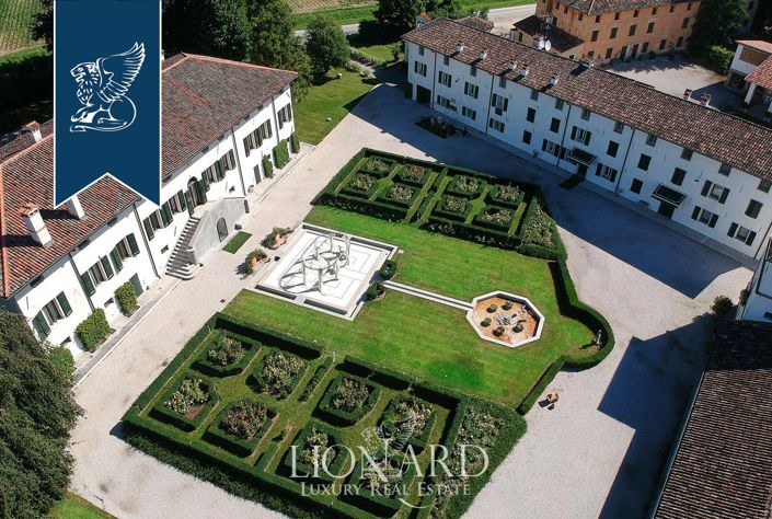 Image No.4-Villa de 17 chambres à vendre à Pordenone