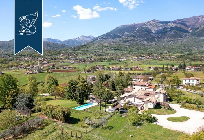 Image No.38-8 Bed Farmhouse for sale