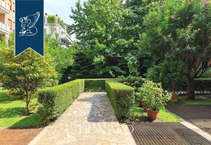 Image No.50-4 Bed Apartment for sale