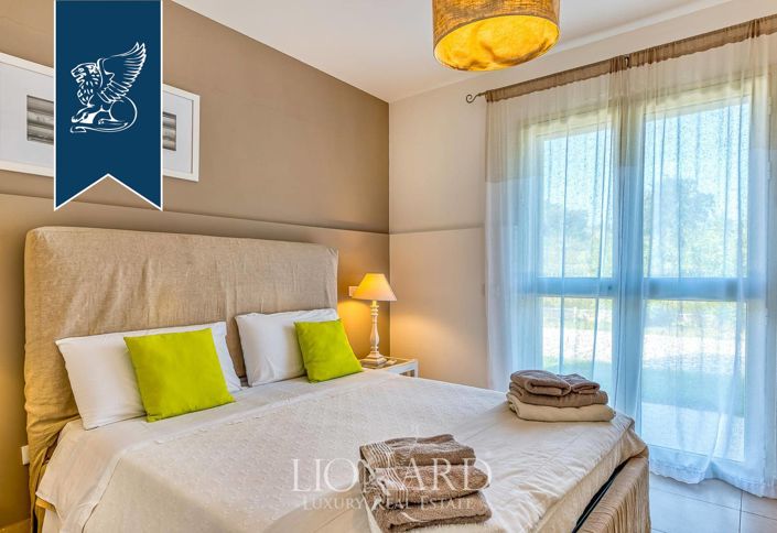 Image No.32-5 Bed Villa for sale