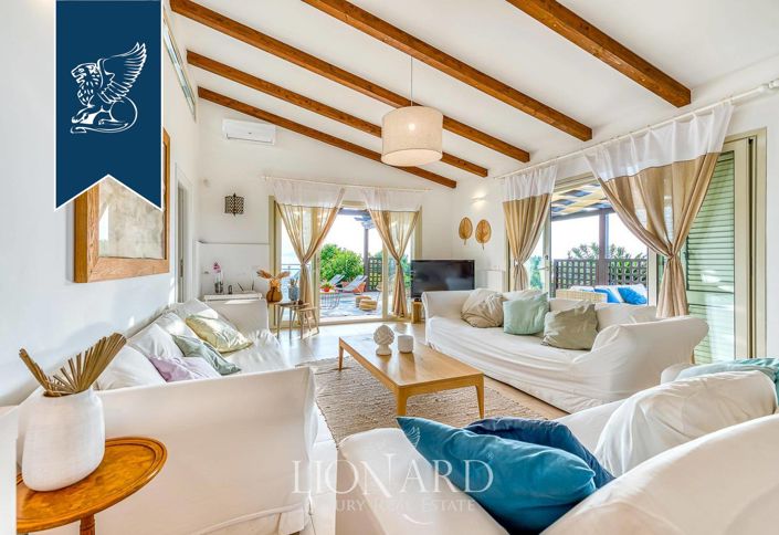 Image No.35-5 Bed Villa for sale