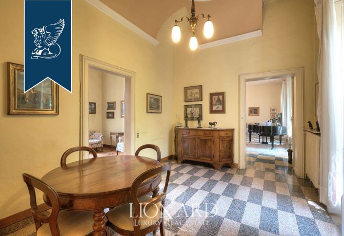 Image No.30-5 Bed Villa for sale