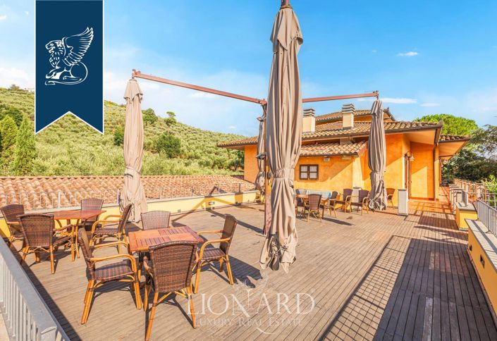 Image No.13-10 Bed Farmhouse for sale