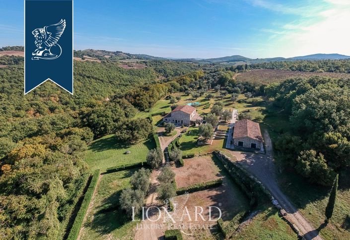 Image No.11-27 Bed Farmhouse for sale