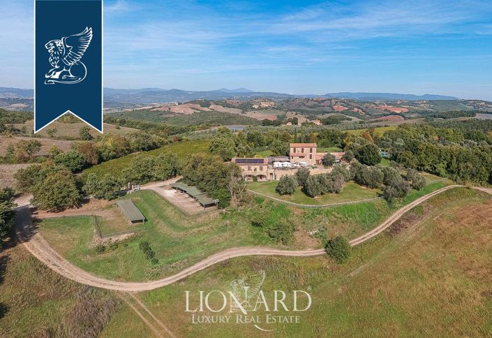 Image No.14-27 Bed Farmhouse for sale