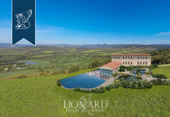 Image No.19-27 Bed Farmhouse for sale