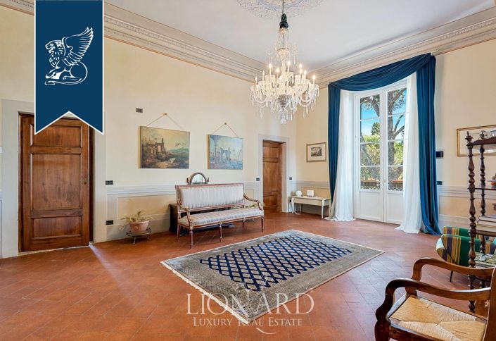 Image No.19-7 Bed Villa for sale