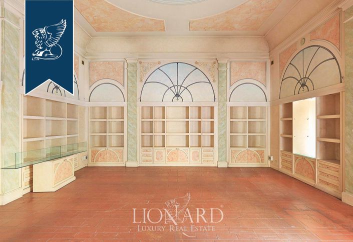 Image No.1-Propriété de 40 chambres à vendre à Brescia